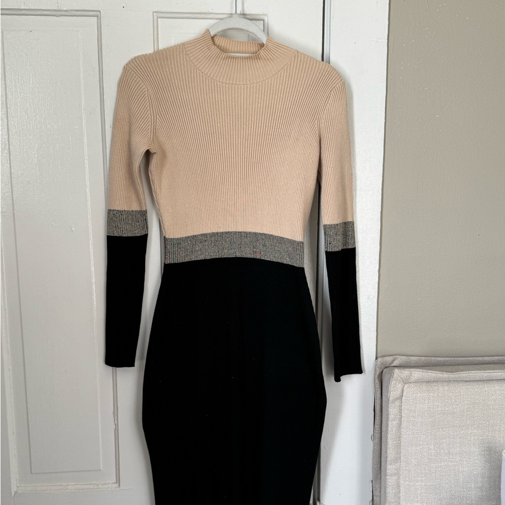 Colorblock Ribbed Long Sleeve Dress in Beige and Black
